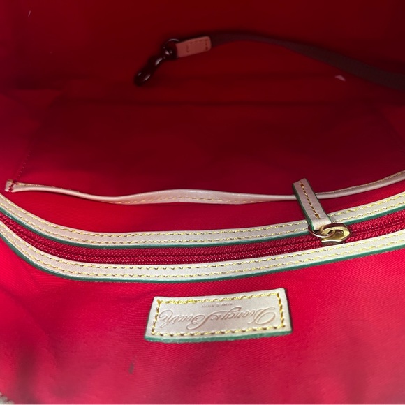 Dooney and Bourke Gorgeous Convertible Bag With Lavender Hydrangea Flowers - Picture 11 of 14